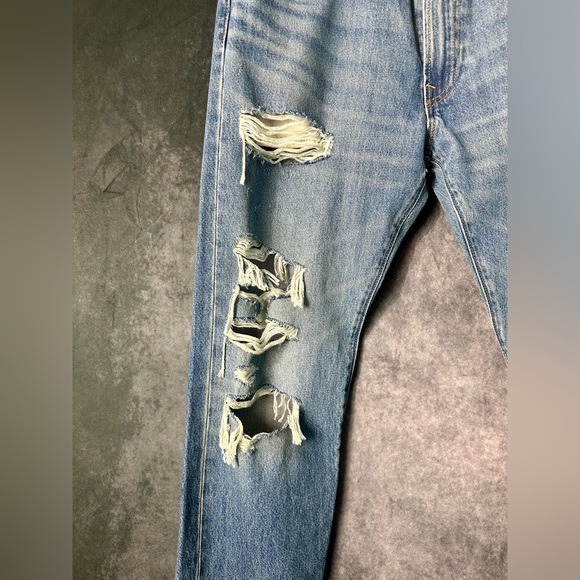 Levi’s 1961 551 z
Size 34x30 - Picture 4 of 16